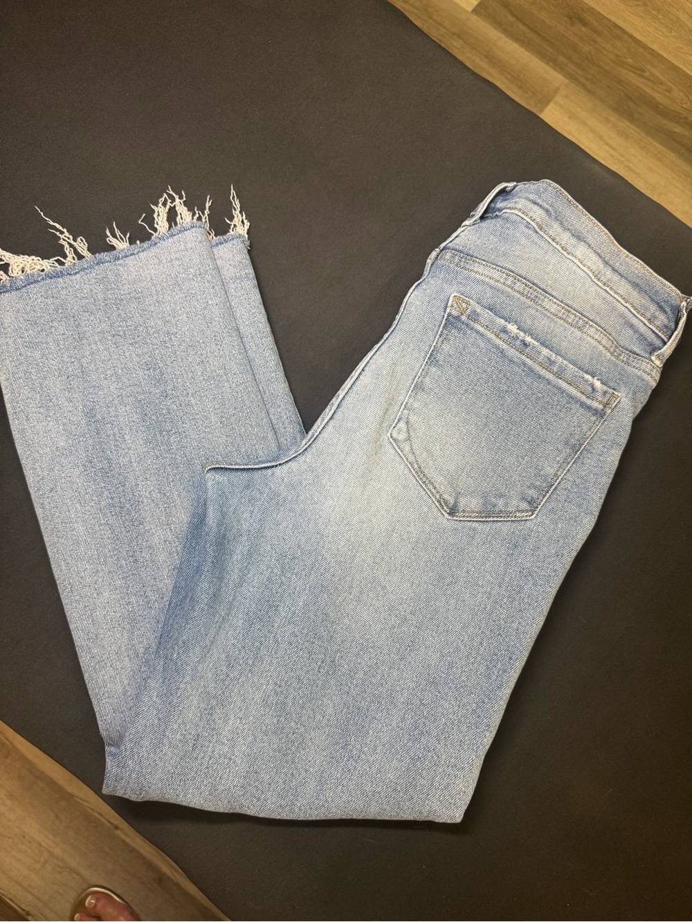 Kensie Light Wash Straight Leg Jeans with Raw Fray Hem
